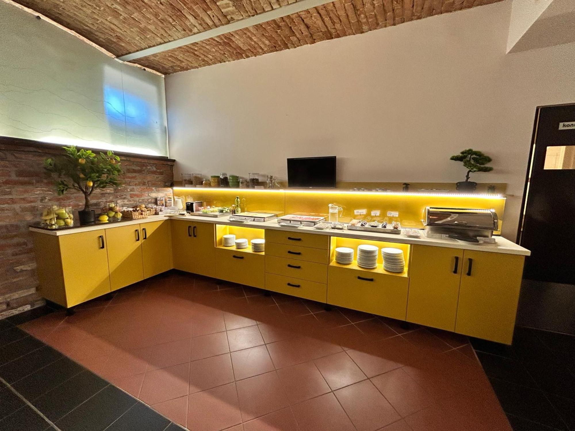 Boutique Hotel Sopianae Печ Экстерьер фото